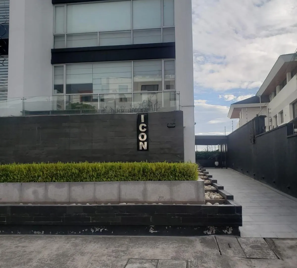 Suite Icon Quito 0*,